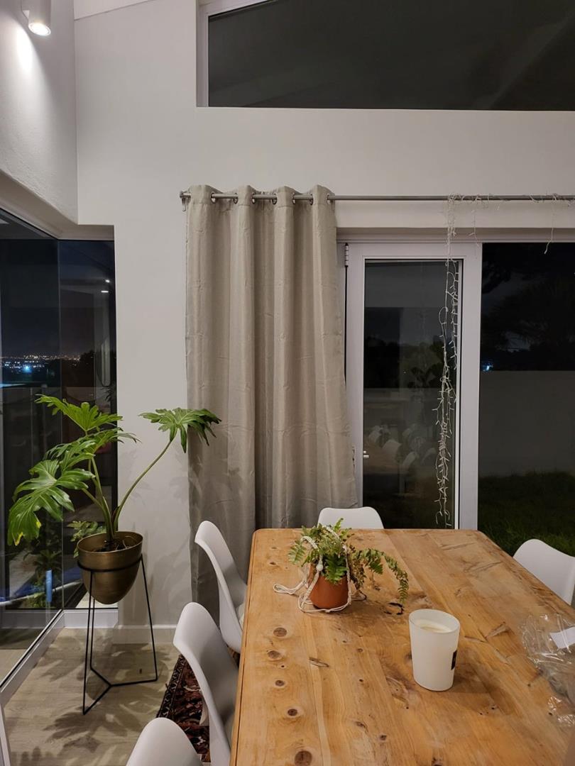 To Let 3 Bedroom Property for Rent in Loevenstein Western Cape